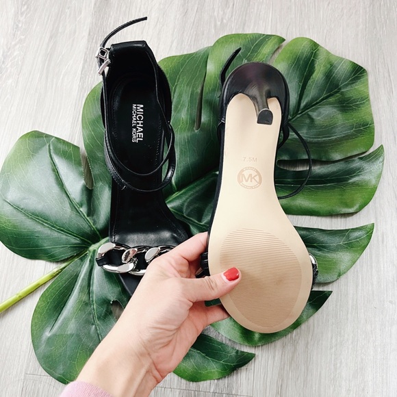 Michael Kors Black Chain Heels✨ like new - Picture 3 of 3